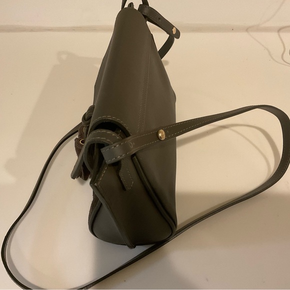 Longchamp bag “Penelope” dr green leather/suede with dust bag. Perfect condition - Picture 4 of 8